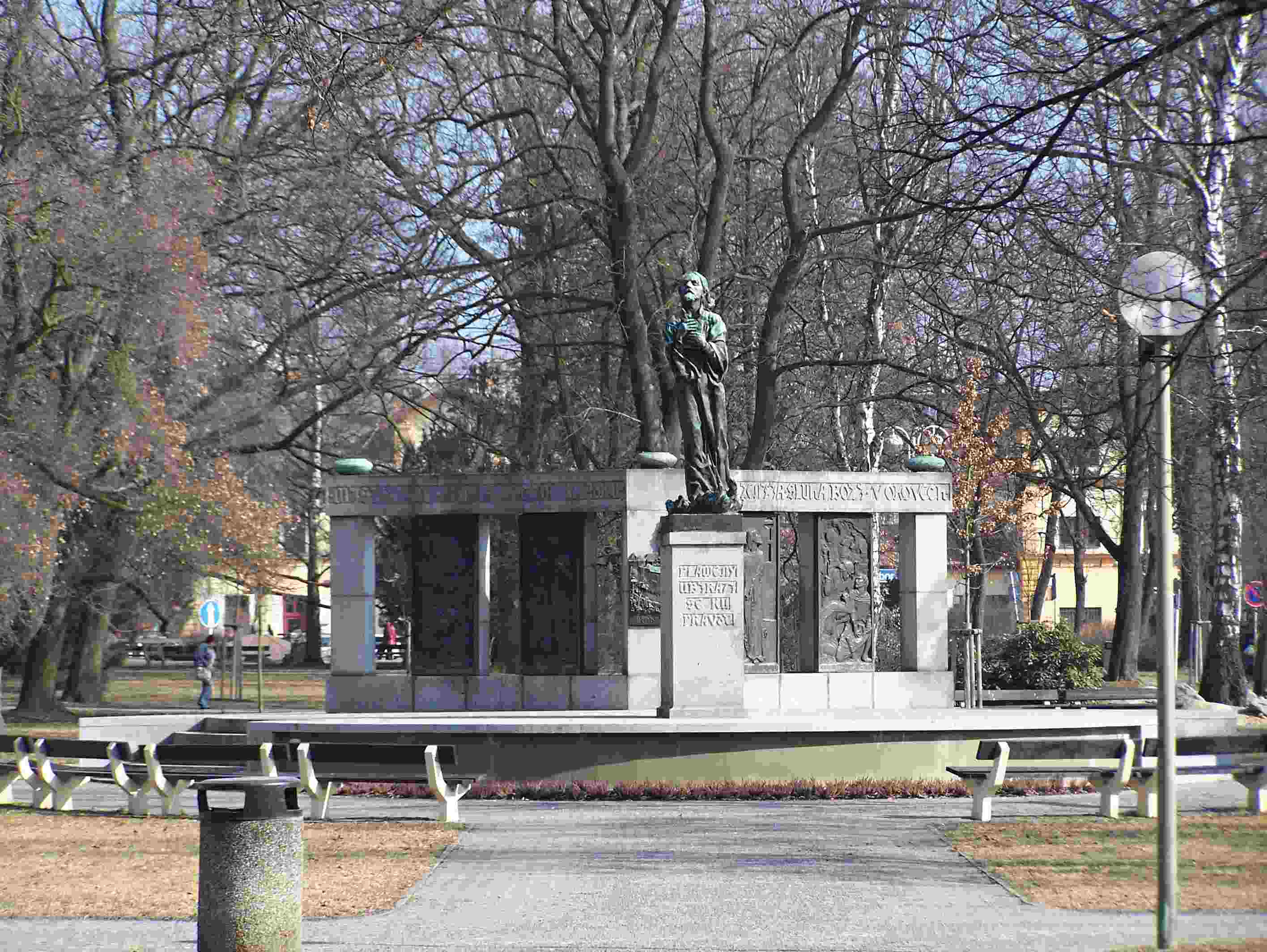 Pomník mistra Jana Husa, Husovo náměstí, Tábor
