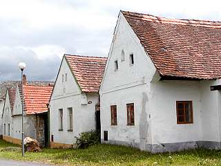 Holubov - selské baroko, Zlatá Koruna, historie, fotogalerie, turistické cíle, zajímavost