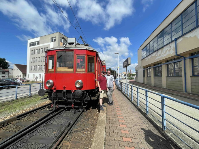 Křižík, Elinka, EM 400