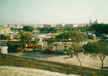 Autobusové nádraží ve Vallettě - Malta